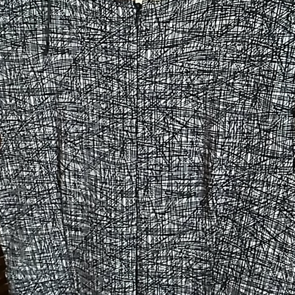 Dress - Picture 5 of 5